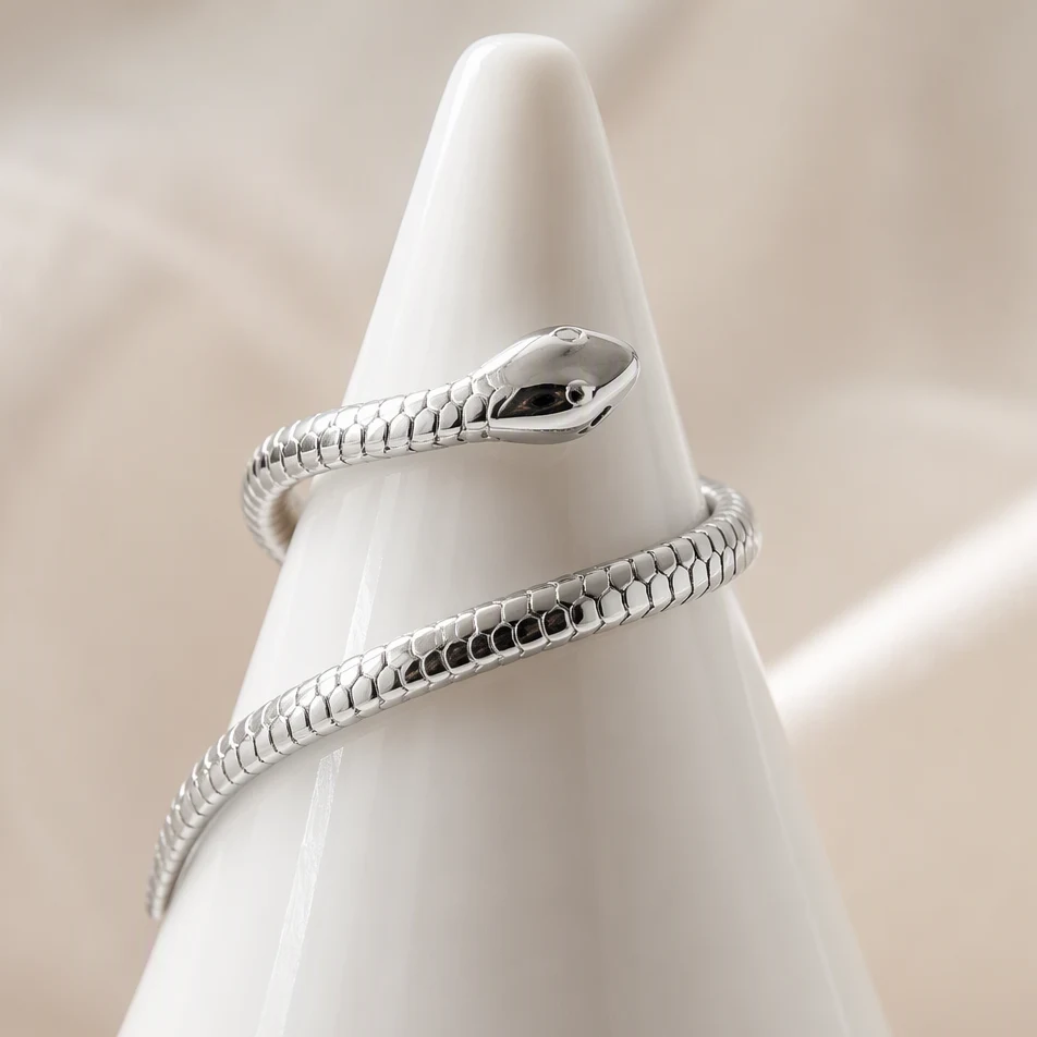 Auvielle Snake Chain Ring