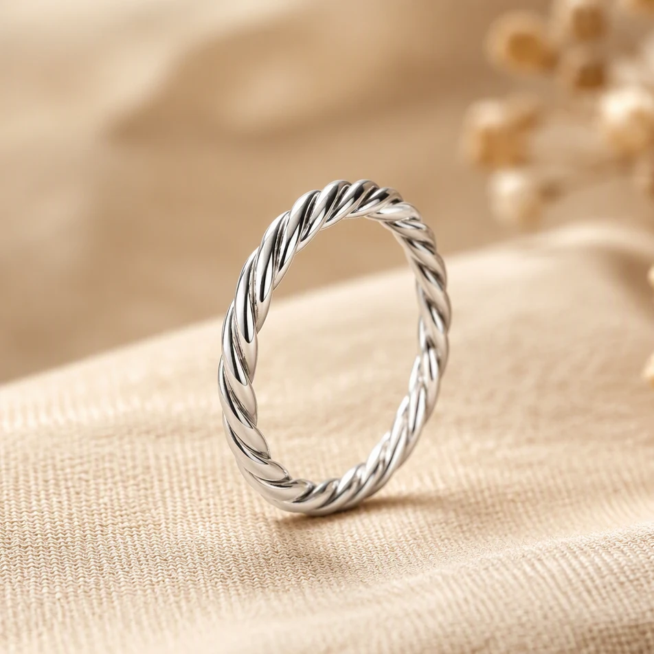 Auvielle Twisted Rope Ring
